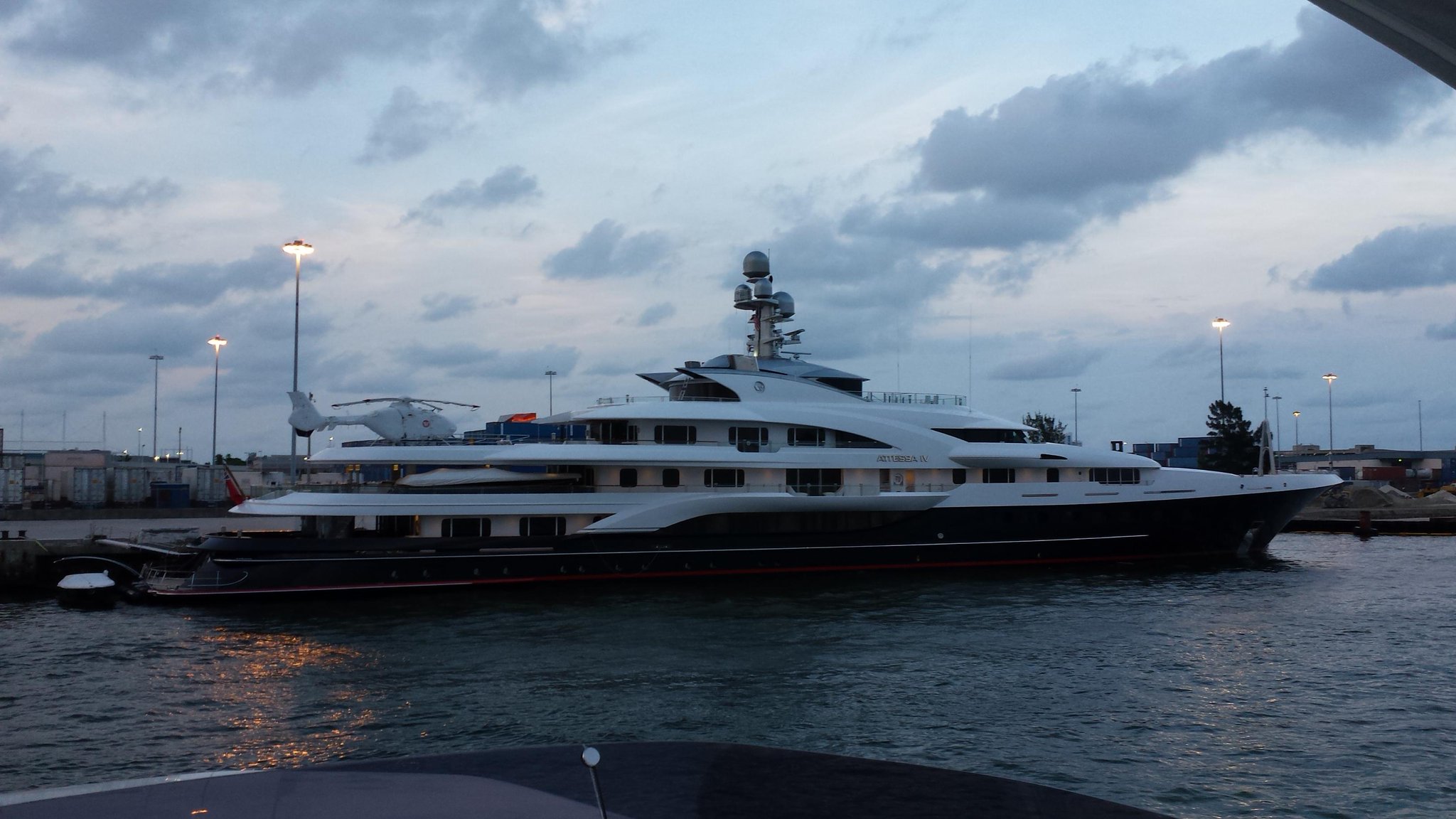 Image in @sneako's post: Lmao George Bush's yacht with a 20 million $ chopper http://t.co/3jtXtnxIPt